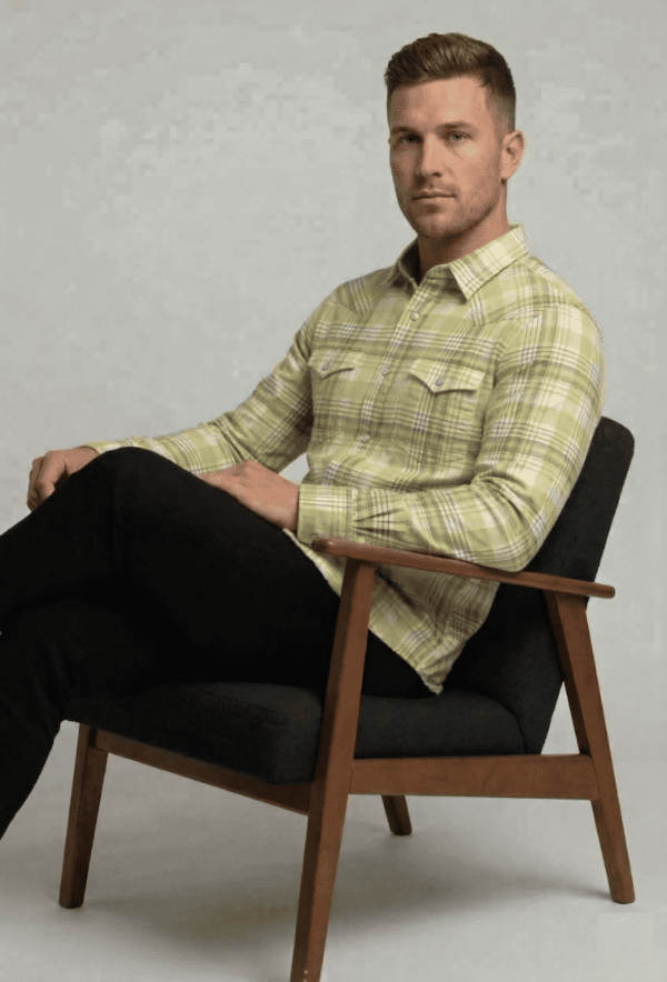 mint green medium checkered casual shirt for men's